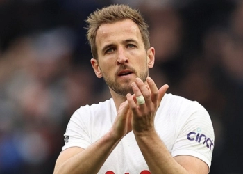 Kane Siap Dengarkan Tawaran MU