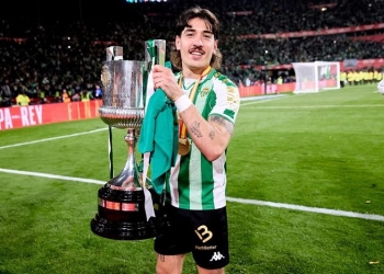 Atletico Madrid Saingi Betis untuk Boyong Hector Bellerin