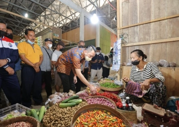 Pedagang Jangan Timbun Bahan Pokok yang Dibutuhkan Masyarakat