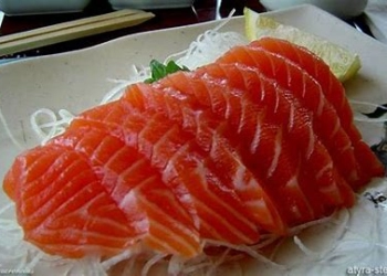 Ternyata Rutin Makan Salmon Bisa Cegah Penyakit Ini loh
