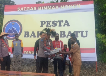 Adat Papua Bakar Batu 