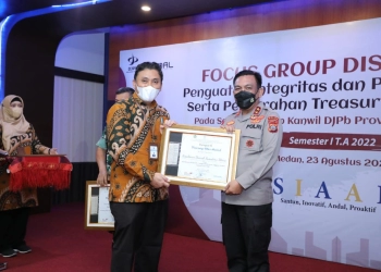 Polda Sumut Terima Penghargaan sebagai Polda Terbaik Dalam Pengelolaan Anggaran