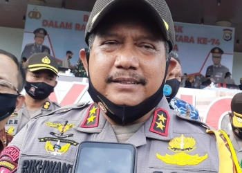 Bhabinkamtibmas Dapat Menegur Warga yang Tidak Mengibarkan Bendera Merah Putih