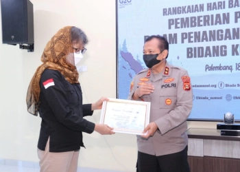 Polda Sumsel Terima Penghargaan dari Kementerian Lingkungan Hidup dan Kehutanan