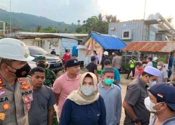 Evakuasi Warga Korban Kebocoran Gas Milik PT SMGP