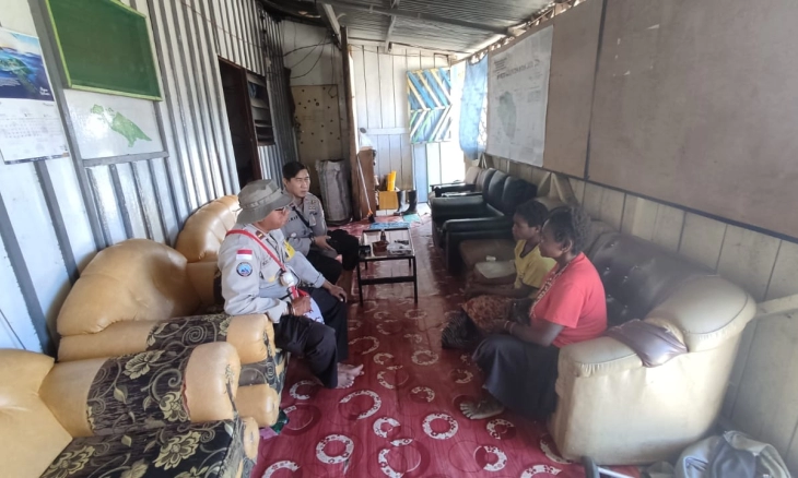 Terobosan Binmas Noken Intan Jaya Sekolahkan Anak-anak Papua