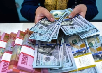 Dolar AS Diramal Perkasa Sementara, Bank Sentral AS Batal Kerek Suku Bunga 100 Bps  
