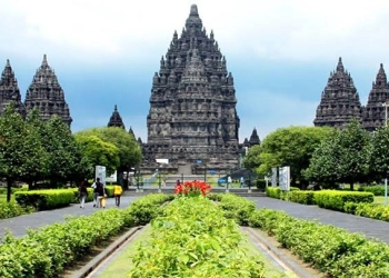 Mandiri Institute Sebut Ekonomi Nasional Tertolong Belanja Wisatawan