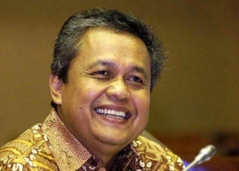 Rupiah Loyo Tembus Rp15.000/US$, Bos BI Santai Kayak Di Pantai