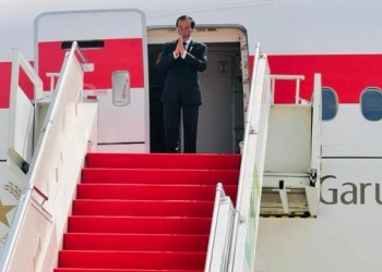 Jokowi Bawa Oleh-oleh Investasi Triliunan, Kemiskinan Harus Turun
