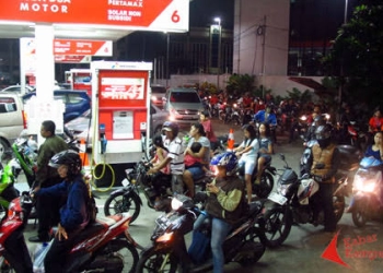 Peringati HUT RI Ke-77, Rakyat Dihadiahi Harga BBM Naik Tinggi
