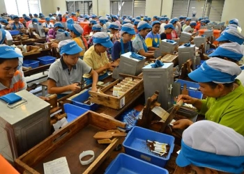 Industri Rokok dan Petani Tembakau Terancam Kenaikan Cukai 