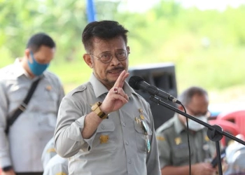 Petani Keluhkan Pupuk Langka, Mentan SYL Amankan Bahan Baku