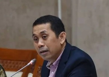 Gara-gara Undang OJK Lama, Kamrussamad: UU APBN 2023 Berpotensi Digugat
