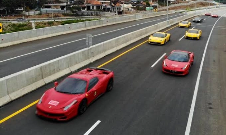 Mobil Sport Langgar Batas Kecepatan di Tol Juga  Ditilang ETLE