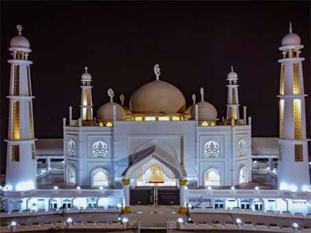 5 Masjid Sumatra Barat Terindah dan Tertua yang Hits Dikunjungi