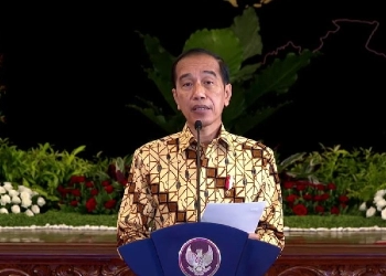 Presiden Jokowi Bolehkan Masyarakat Lepas Masker di Luar Ruangan