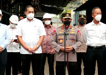 Pastikan HET Minyak Goreng, Kapolri Bersama Mendag dan Menperin Lakukan Sidak