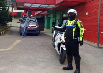 Program Unggulan Direktorat Lalu Lintas Poda Banten “Lancar Ambulanku Selamat Pasienku” Mengawal Pasien Ibu Melahirkan
