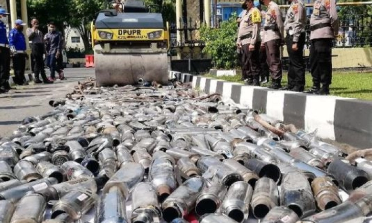 Gerakan Polantas Hadir Sita 7.405 Knalpot Brong alias Bising