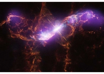 NASA Membagikan Fenomena Kosmik yang Mempesona