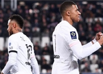 Jika Bertahan di PSG, Gaji Mbappe Lampaui Messi