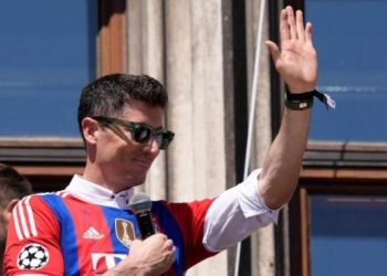 Robert Lewandowski Resmi jadi Pemain Barcelona