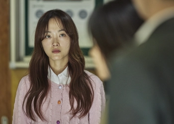 Lee  Yoo-mi Ungkap Kesulitannya Jalani Dua Karakter
