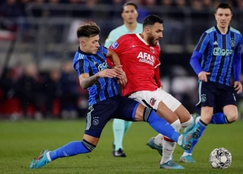 Pertahanan Jeblok, Barcelona Kejar Bek Ajax Amsterdam