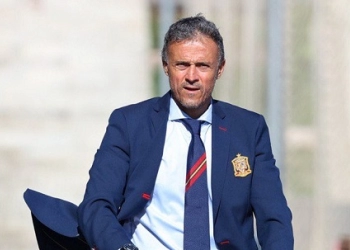 Ternyata, Enrique Punya Banyak Penggemar di Manajemen MU