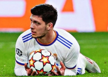 Benzema Cedera, Madrid Enggan Lepas Luka Jovic