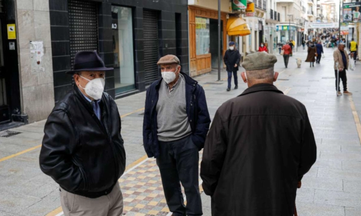 Kasus Covid Turun, Spanyol Cabut Aturan Pakai Masker
