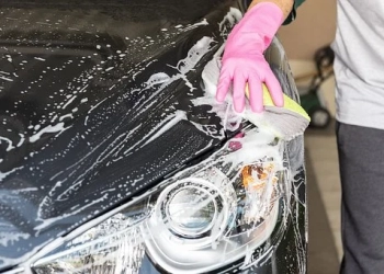 Rawat Cat Mobil Agar Tetap Mengkilap