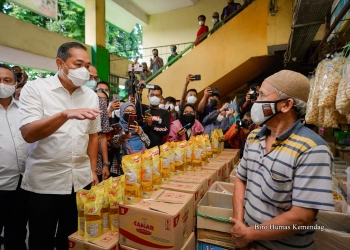 Pasokan Minyak Goreng ke Pasar Rakyat Terus Berjalan