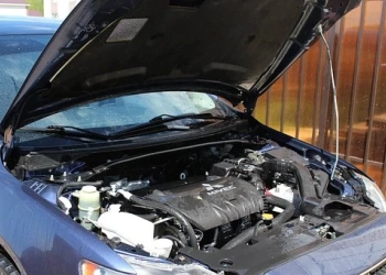 Sebelum Bersihkan Mesin Mobil Jangan Lupa Amankan Kelistrikan dan Sensor