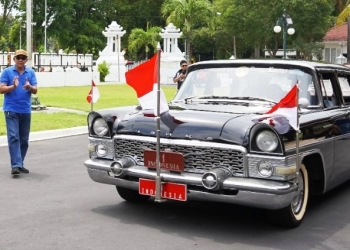 Mobil Antik RI 1 di Era Kepresidenan Soekarno di Gathering PPMKI