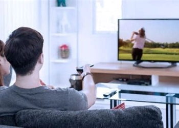 Hati-hati! Ternyata Terlalu Banyak Nonton TV Bisa Mengurangi Produksi Sperma