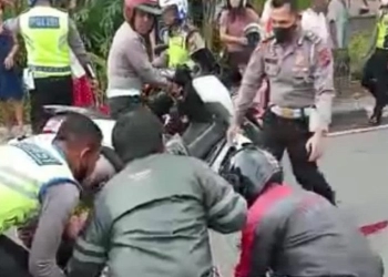 Anggota Satlantas Polres Pariaman Ditabrak Pemotor saat Gelar Razia hingga Tak Sadarkan Diri