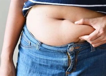Lakukan Rutinitas Pagi Harian Ini, Perut Buncit Bisa Rata