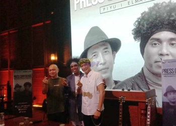 Piyu Salut Saat Elmatu Bawakan Lagu Menanti Sebuah Jawaban