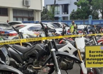 Polda Metro Menangkap Pengendara 21 Motor Trail yang Masuk Tol