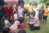 Polwan Polda Banten Berikan Trauma Healing kepada Anak Terdampak Bencana Gempa