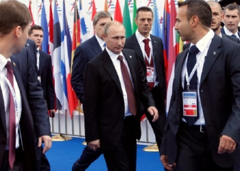 Rumor: Pengawal Putin Sering Kumpulkan 'Kotoran' Putin saat Bepergian ke Luar Negeri