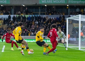 Klopp Yakin Salah Bertahan di Liverpool