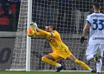 Boyong Onana, Inter Milan Ingin Pertahankan Handanovic