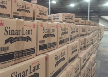 Satgas Pangan Polri Temukan 345.600 Liter Minyak Goreng saat Sidak CV Sinar Laut