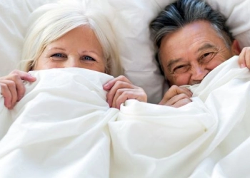 Pengantin Berusia 70 Tahun Patahkan Mitos Soal Seks