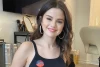 Selena Gomez Hampir Terjatuh di SAG Awards