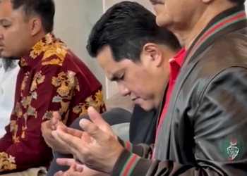 Jarak Tak Hentikan Erick Gelar Doa untuk Eril