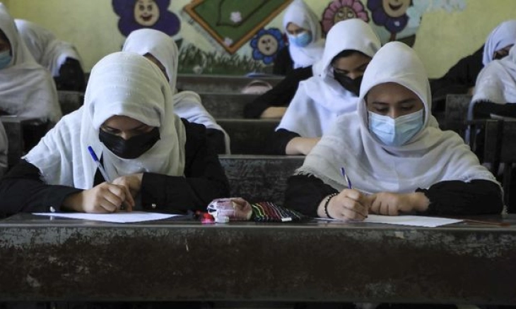 Sekolah Dibuka Maret, PBB Tawarkan Bantuan Tunai ke Afghanistan